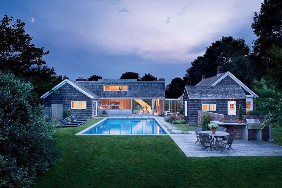 Hamptons-Compound-Christoff-Finio-Architecture-01-1-Kindesign